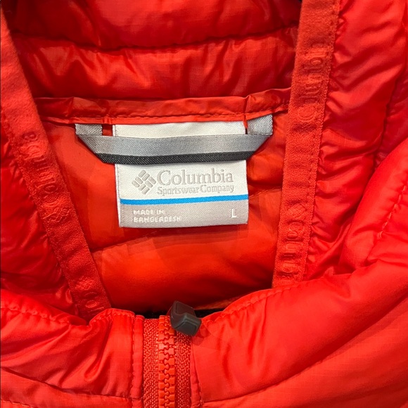 Columbia Women’s Vest Orange - Picture 2 of 5